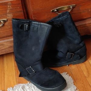 Winter furry inside boots